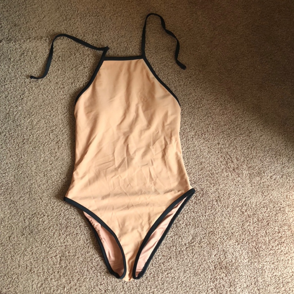 One piece suit